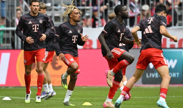 德甲首轮重磅对决：拜仁海报背后的战术分析与球员故事